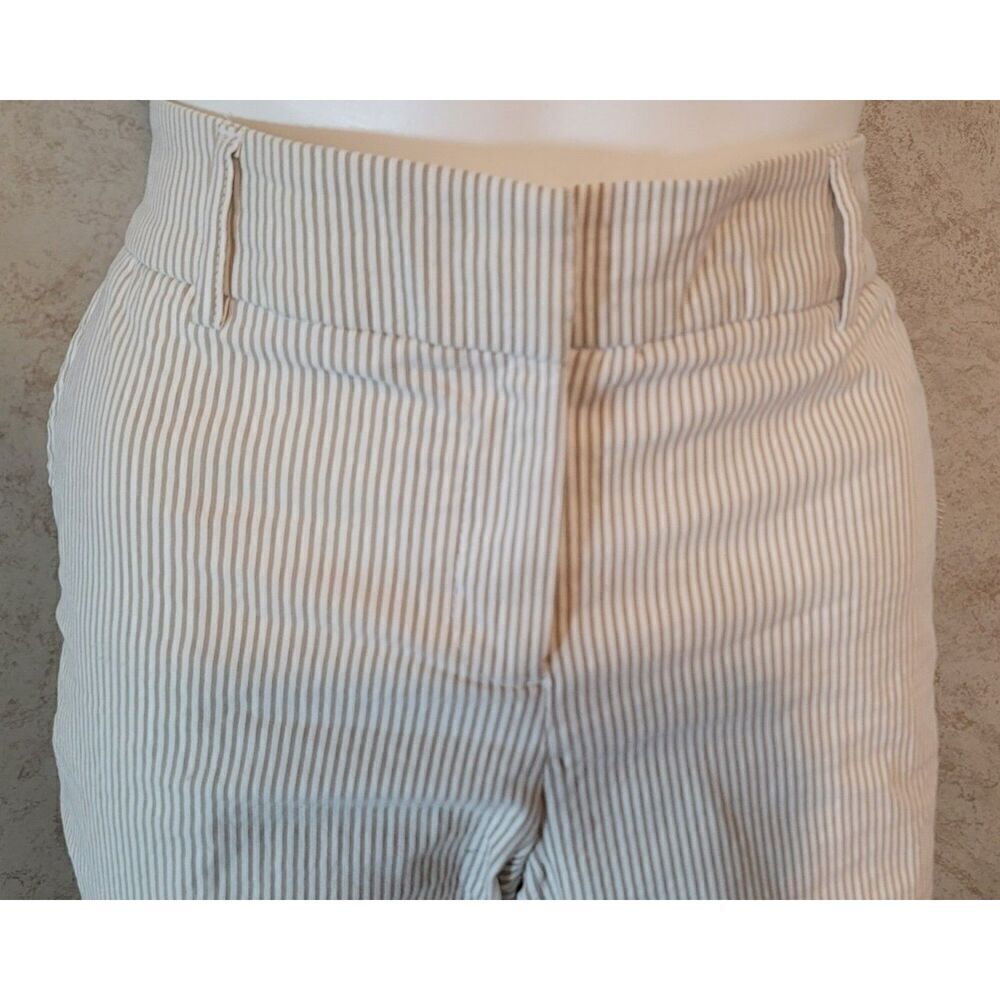 Elaine Rose Pinstripe Capri - Size 10